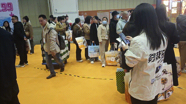 鄭州展展會(huì)現(xiàn)場(chǎng) 00_00_00-00_00_30 鄭州展展會(huì)現(xiàn)場(chǎng) 00_00_00-00_00_30